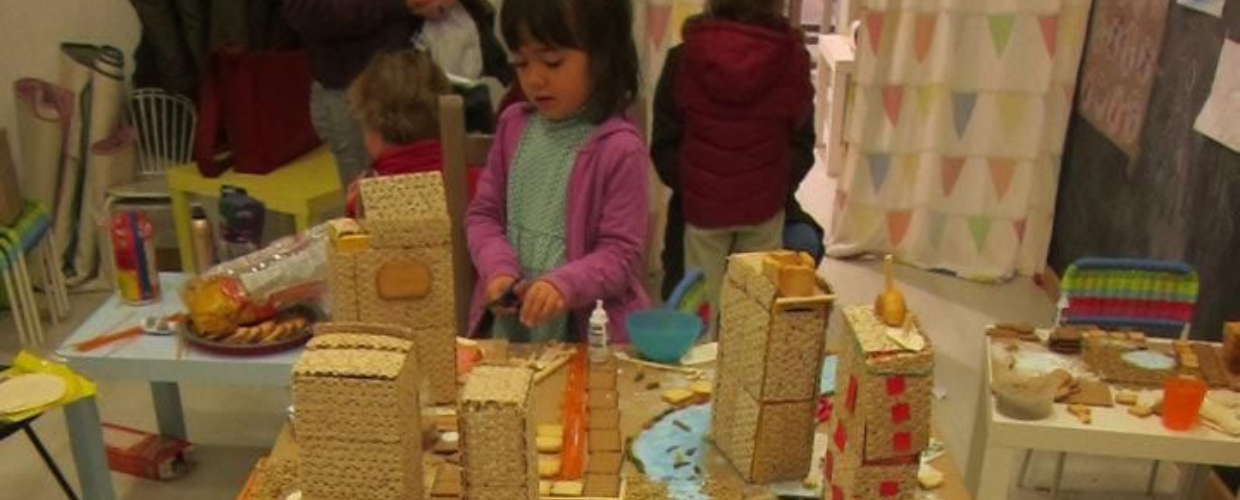 Kids Ramadaniyat: Strawberry Fields