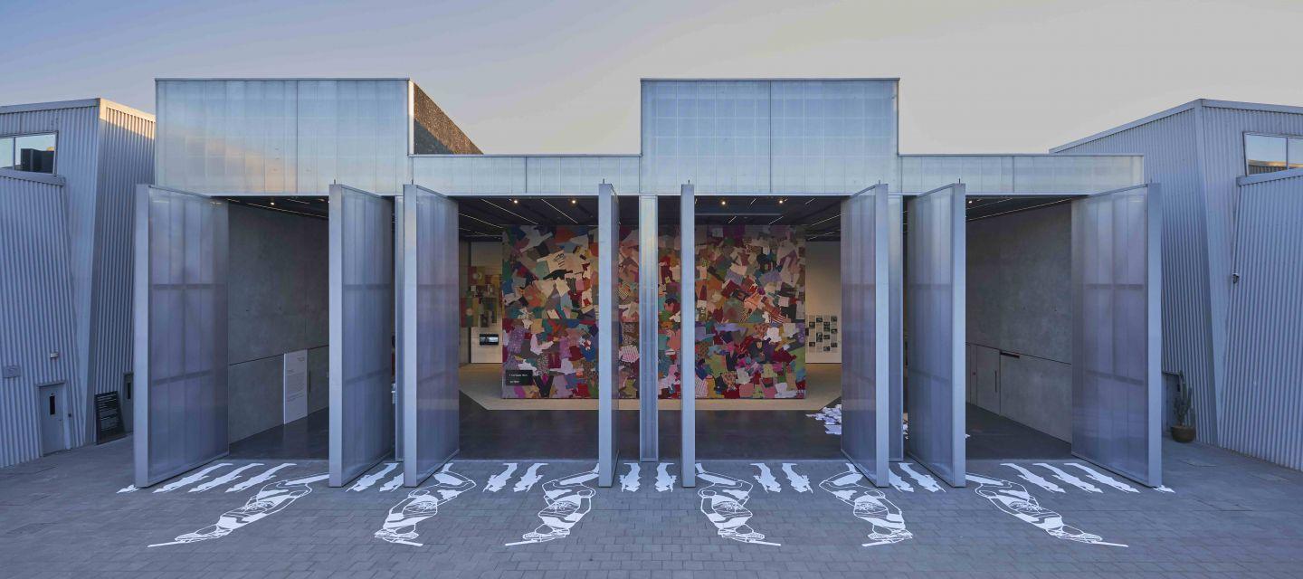 Fabric(ated) Fractures