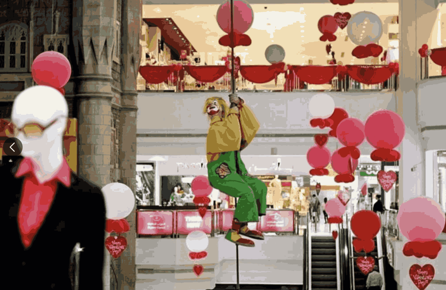 What does it mean to grow old in Dubai?