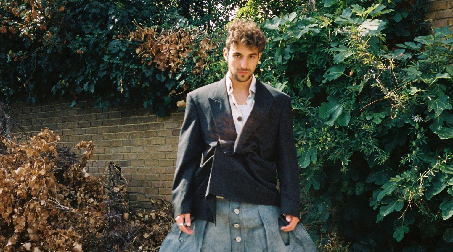 Saint Levant: Home-maker